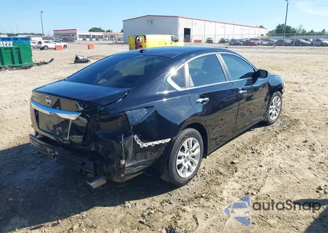 2015 Nissan Altima 2.5 S z USA, uszkodzony, nr VIN 1N4AL3AP5FN878372